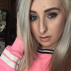 Meet your Posher, Madyson