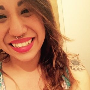 Meet your Posher, Karla