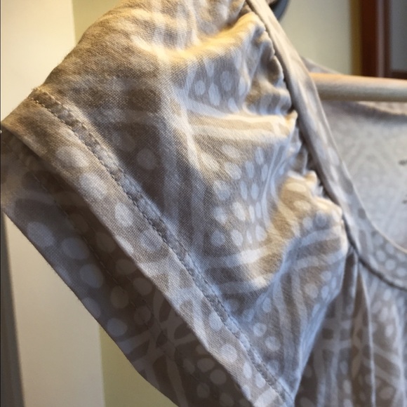 Banana Republic sweet top - Picture 2 of 3