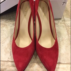 Beautiful red suede heel!👠👠👠👠👠👠