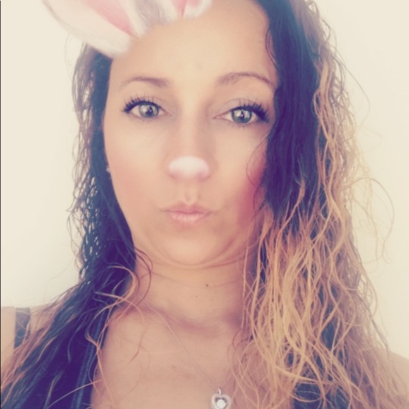 Meet your Posher, Jasmine - Picture 2 of 5