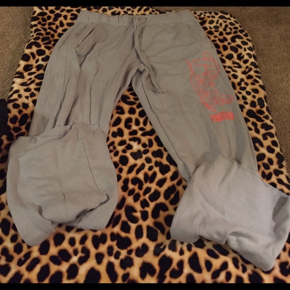 Victoria's Secret boyfriend sweats