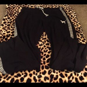 Victoria's Secret boyfriend sweats