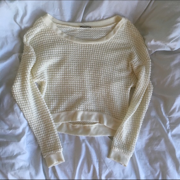 Knitted Cropped Sweater