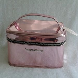 VS travel / make up bag RESERVED!