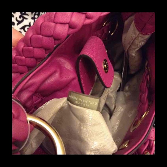 Braided grommet MK purse authentic - Picture 4 of 4