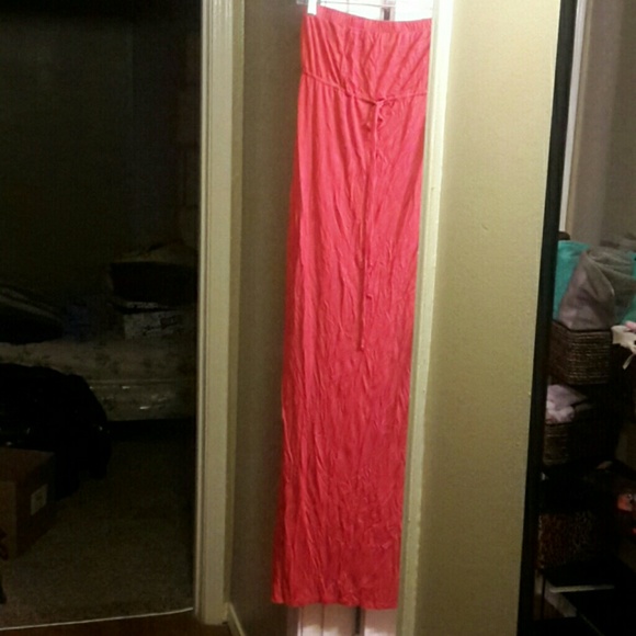 Halter Maxi dresses with drawstring waist - Picture 1 of 2