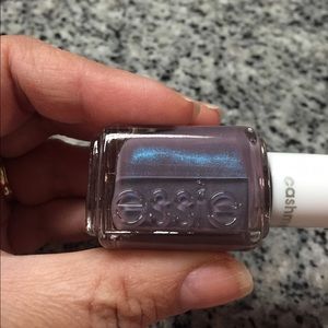 Essie cashmere matte nail polish in coat couture.