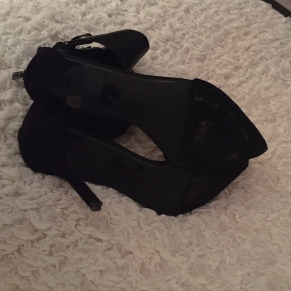 High heel shoes - Picture 3 of 4