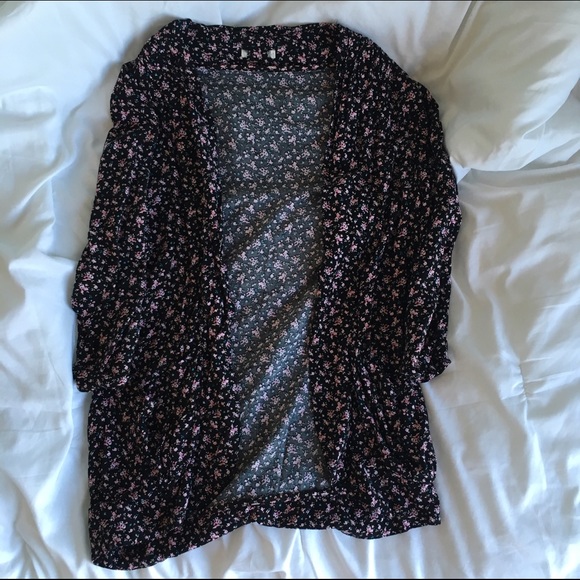 Floral Quarter Sleeve Cardigan