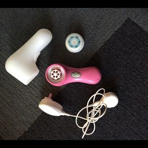 Clarisonic Mia2 - adapter, case & new brush