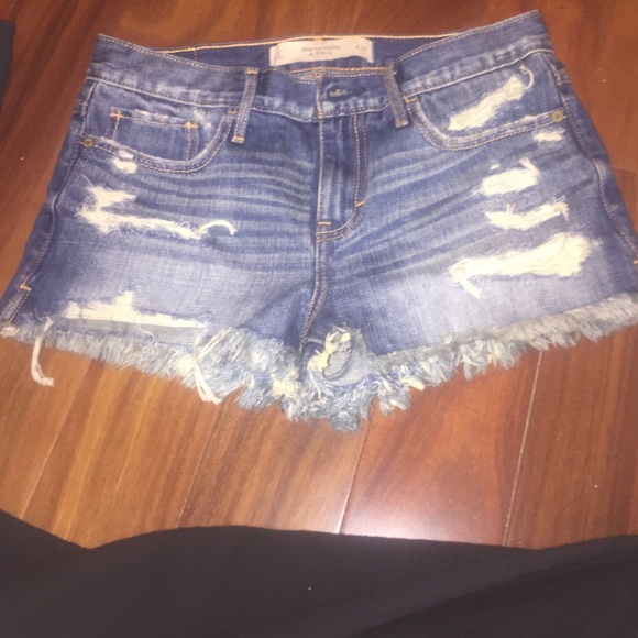 Brand new Abercrombie & Fitch high waisted shorts