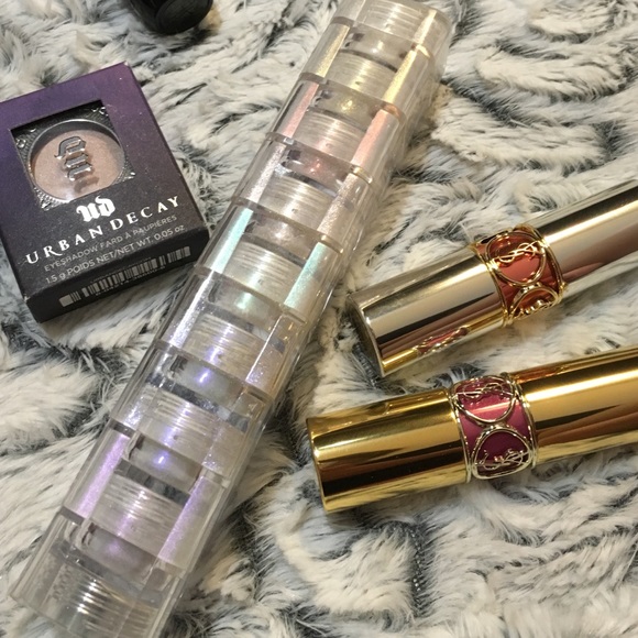 True Colors powder and wet shine eyeshadow & liner - Picture 2 of 3