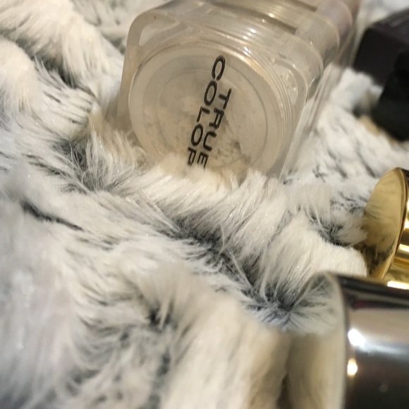 True Colors powder and wet shine eyeshadow & liner - Picture 3 of 3