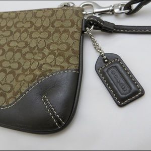 ❌ SOLD ❌ Coach Wristlet - Brown and Tan