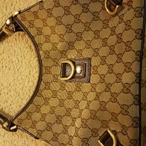 Gucci purse