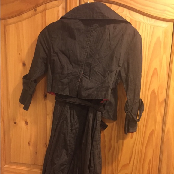 Coat:A Common Thread - image 3