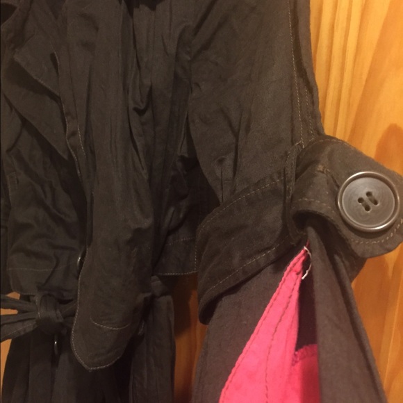 Coat:A Common Thread - image 4