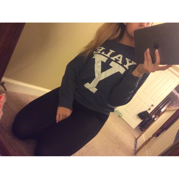 Yale light weight sweatshirt.