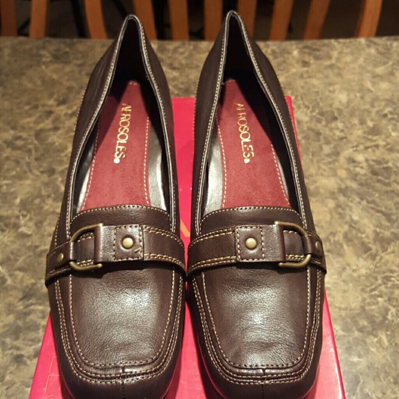 Shoe