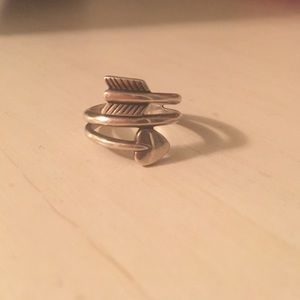 James Avery heart and arrow ring! Size 6!