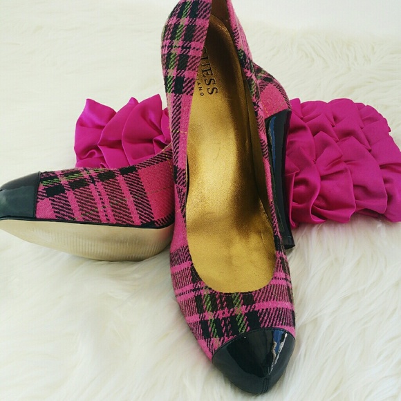 Guess Shoes - 💞SALE💞 Guess Pink & Black Fabric Heels
