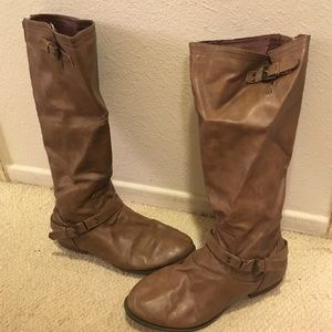 Used Mossimo Brown Boots