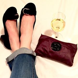 💕Classic Enzo A. suede pumps💕