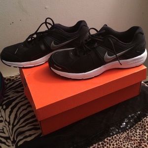 BRAND NEW NIKE MENS SNEAKERS! 💯🔥