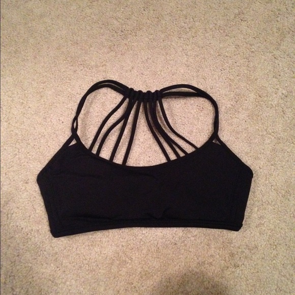 Lululemon bra size 6