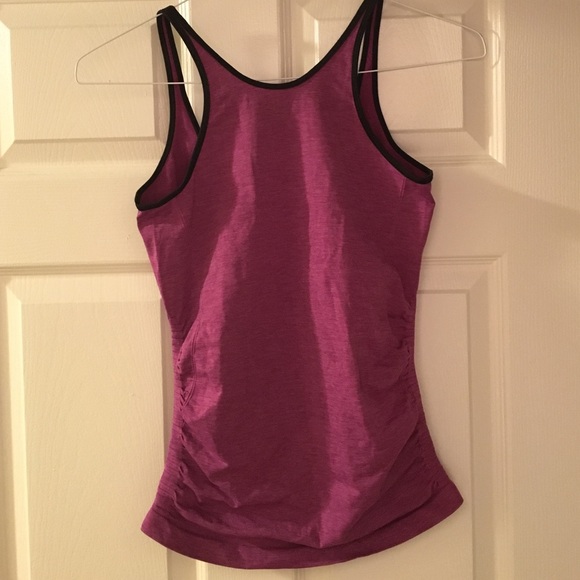 Lululemon tank
