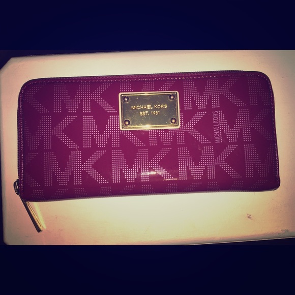 Michael Kors wallet