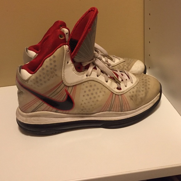 Lebron 8 v2