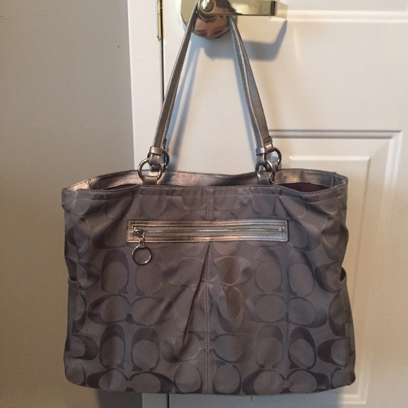 Gray/Silver Coach Bag Tote