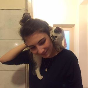 Meet your Posher, Teodora