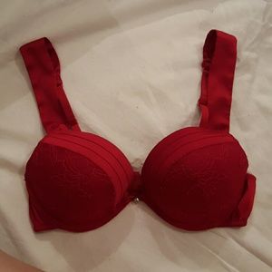 Red ribbon strap bra