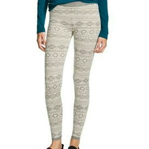 winter pattern leggings.