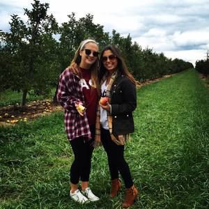 Meet your Posher, Michaela