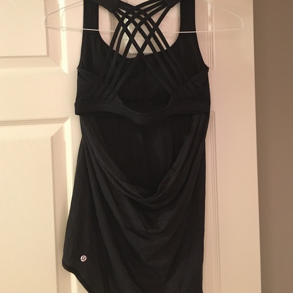Lululemon tank
