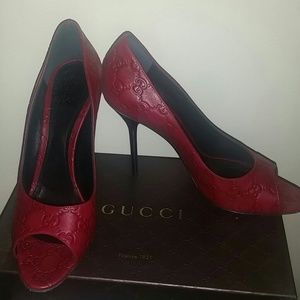 Authentic garnet red Gucci peep toe heels