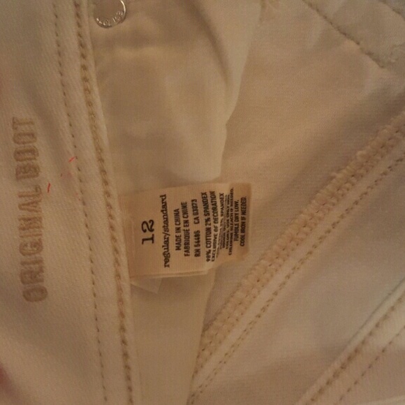 White boot cut American Eagle Jeans