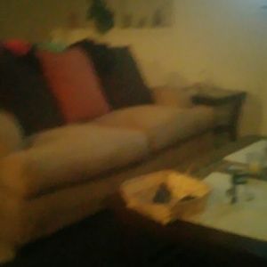 Meet your Posher, Farrah