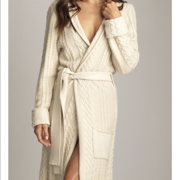 Cashmere sweater robe Clearance