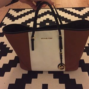 Michael Kors tote