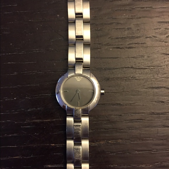 Watch - Picture 2 of 4