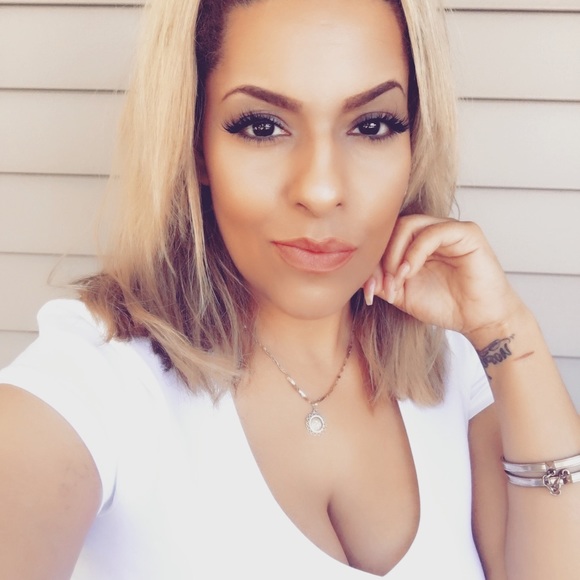 Meet your Posher, Jess - Picture 3 of 8