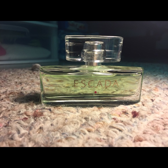 Escada Signature Scent