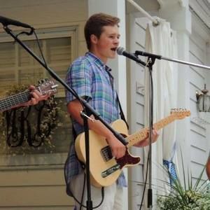 Meet your Posher, Thomas