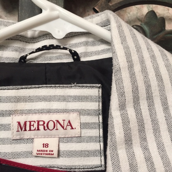 Striped Blazer NWT - Picture 3 of 4