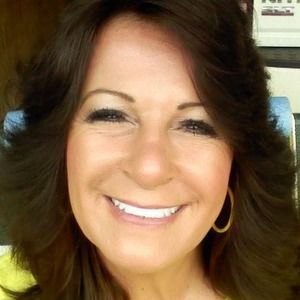 Meet your Posher, Annette